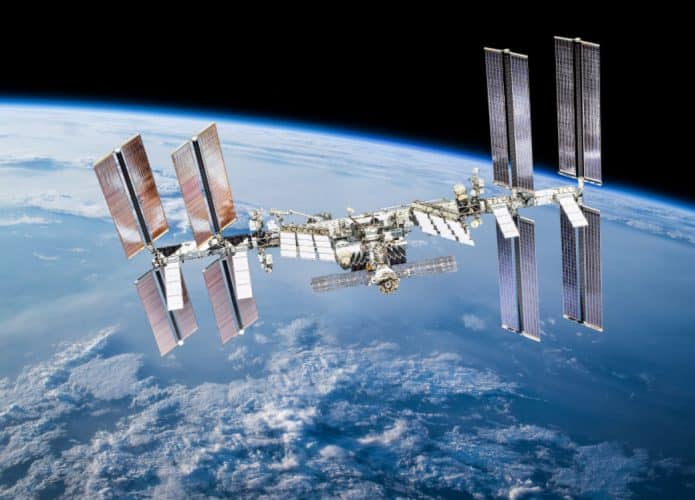 A Rússia deixará a Estação Espacial em 2029, mas já está se preparando para o seu próximo laboratório em órbita (Crédito: Dima Zel/ Shutterstock)