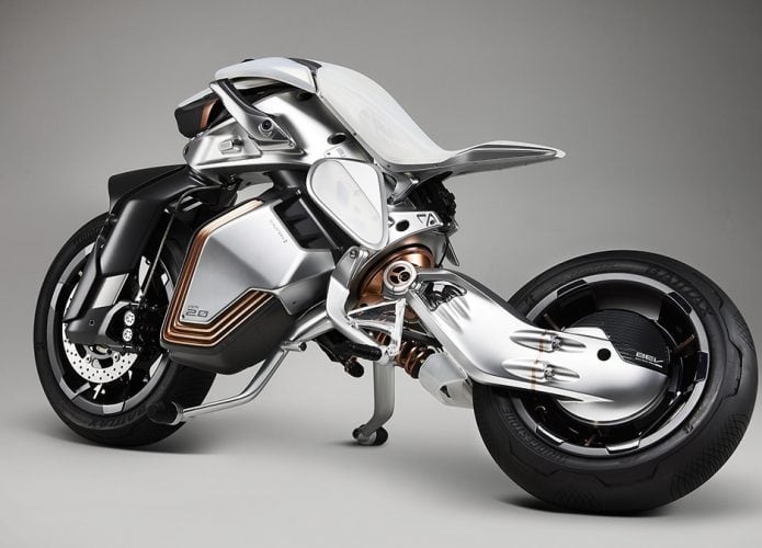 A moto elétrica Motoroid 2 é um conceito de veículo autônomo que vem equipado com IA, reconhecimento facial e muito mais
