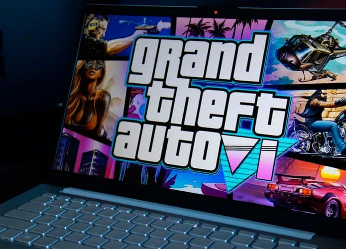 Imagem de GTA 6 aberta num notebook