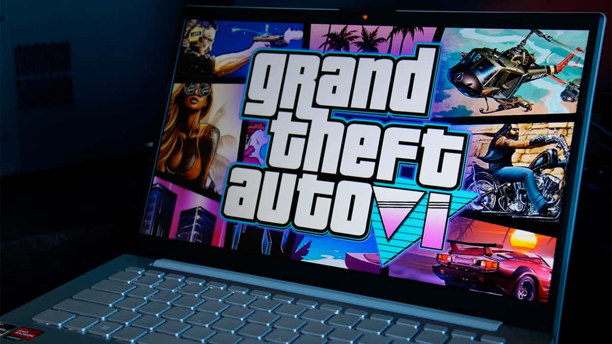 Imagem de GTA 6 aberta num notebook