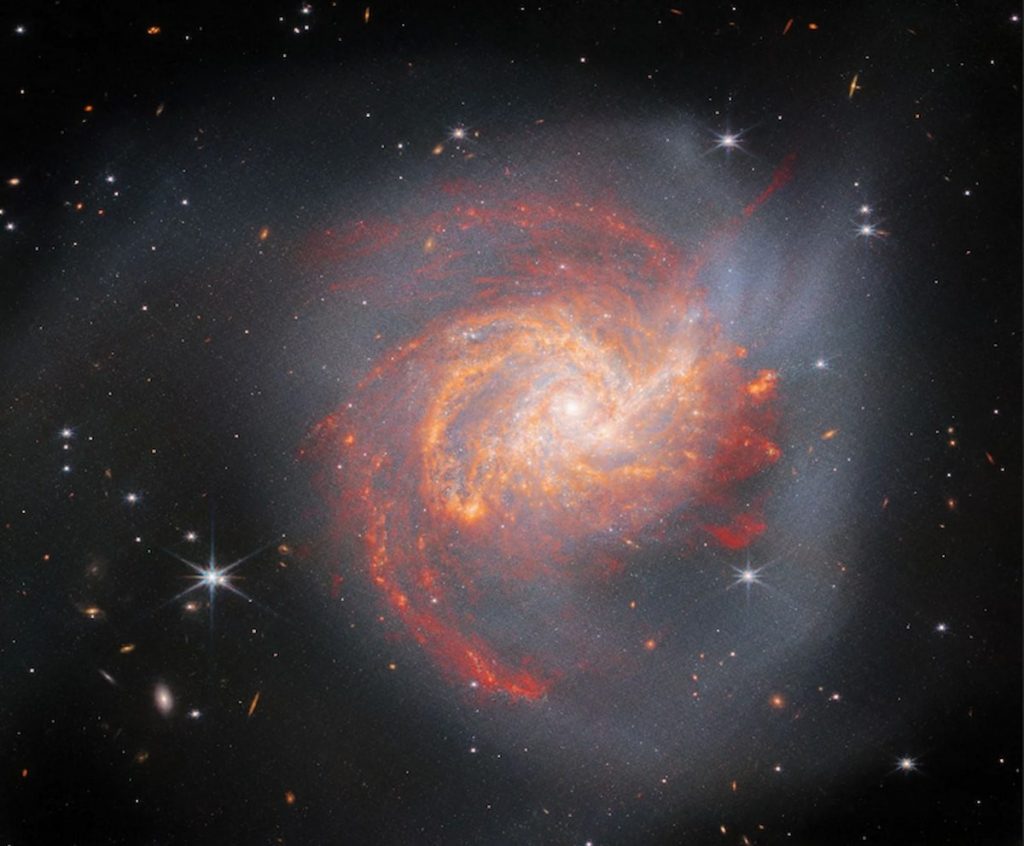 NGC 3256, julho de 2023. Via ESA/Webb, NASA e CSA, L. Armus, A. Evans.