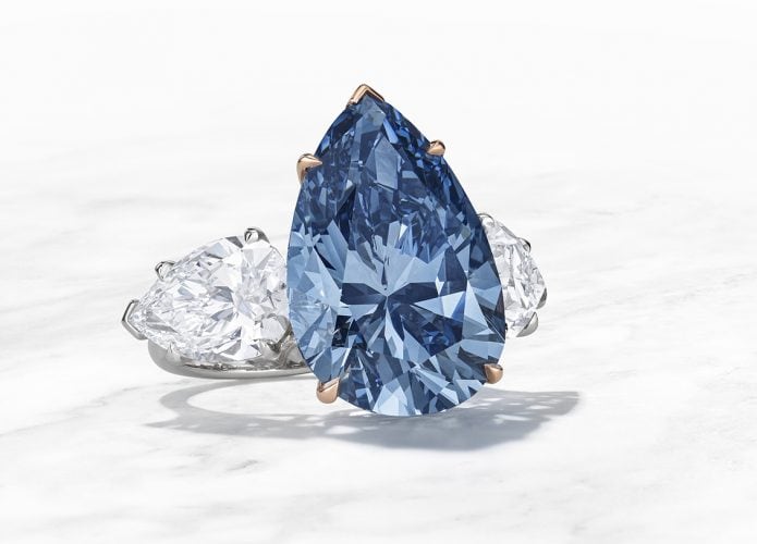 bleu-royal-diamante-695x500