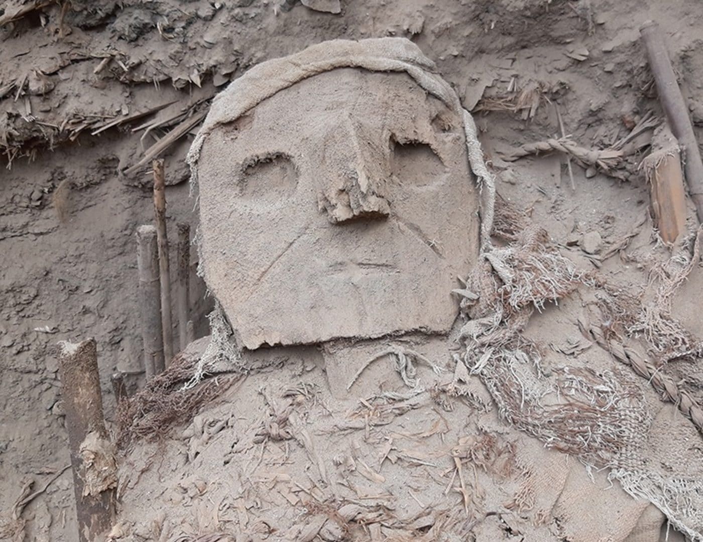mumia-peru-1-1400x1080