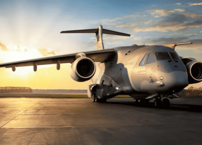Aviao-embraer-1-695x500.png