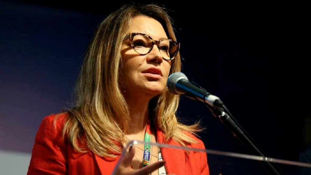 Primeira-dama Janja Lula da Silva falando em evento