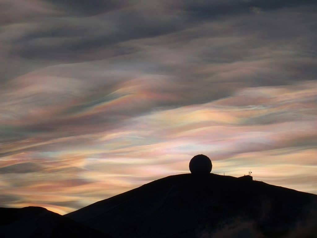 nuvens nacaradas na antártida