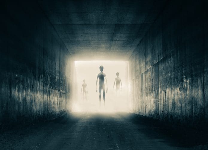 alienigenas-695x500