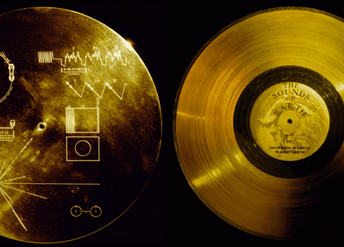 Disco de ouro enviado a bordo das sonda Voyager 1 e 2 (Crédito: NASA)