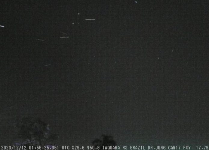 Luzes avistadas sobre Porto Alegre no dia 11/12/2023 (Crédito: Observatório Heller & Jung)