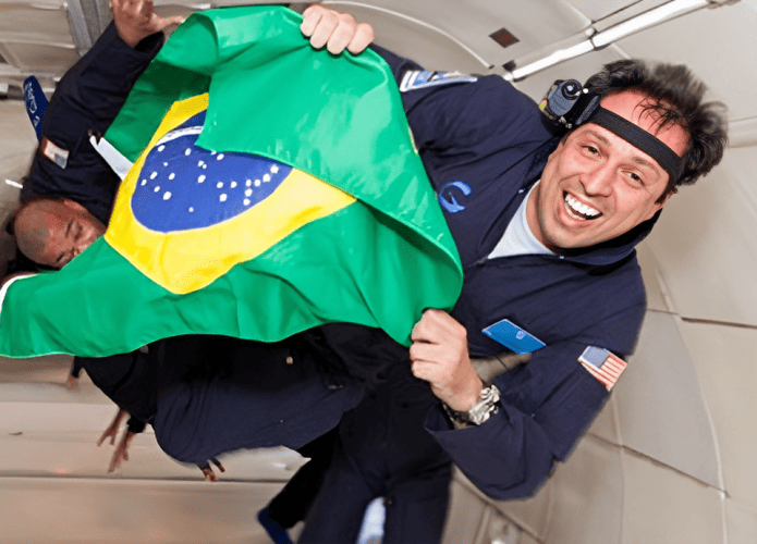 marcos-palhares-voo-espacial-695x500.png