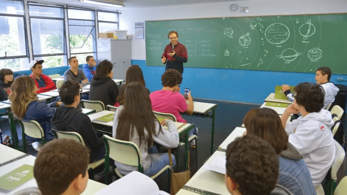Aula-de-astronomia.png