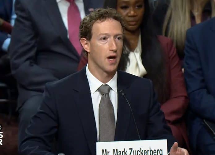 Captura de tela de transmissão ao vivo de testemunho de CEOs de big techs no Senado dos Estados Unidos