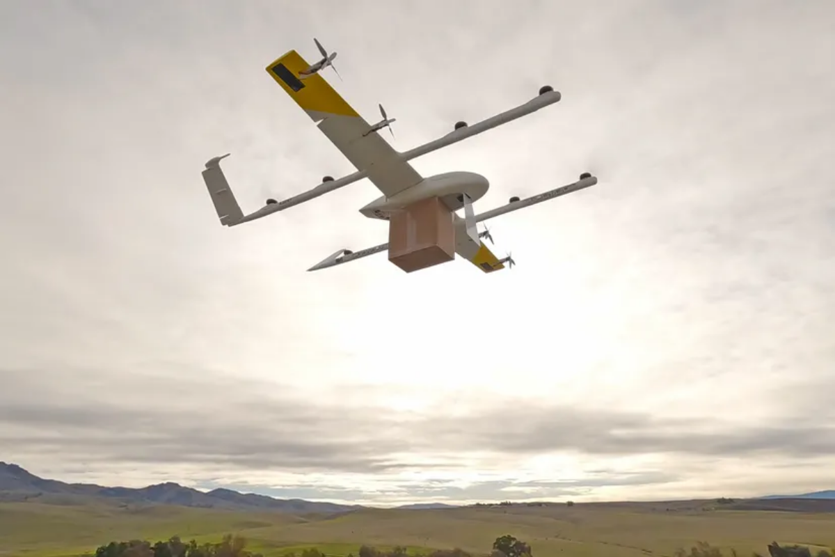 Novo drone de entregas da Alphabet leva até 5 kg e supera 100 km/h