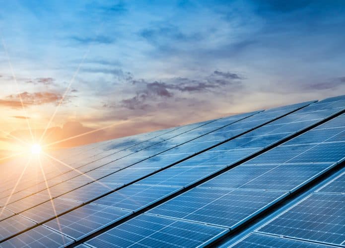 O Brasil está na corrida pela tecnologia que irá revolucionar a energia solar (Crédito: Fit Ztudio/ Shutterstock)