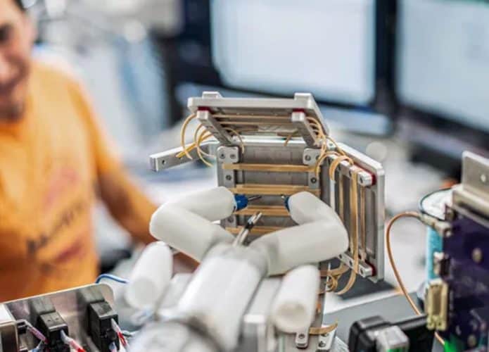 Robô será testado para realizar cirurgia remotamente