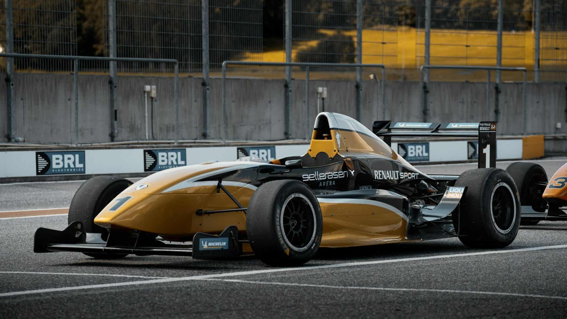 Carro de F1 (Imagem: Philip Myrtorp/Unsplash)