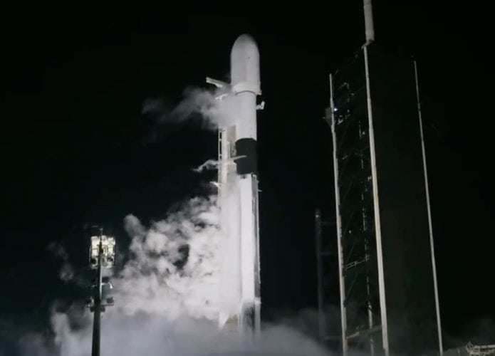 Captura de tela da transmissão ao vivo do lançamento da SpaceX da missão IM-1