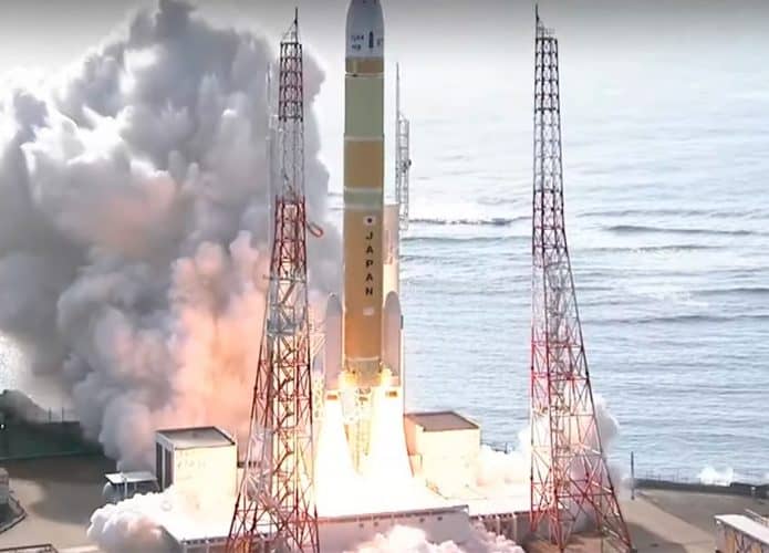 Captura de tela de live do lançamento do foguete H3 da Agência Espacial do Japão, a JAXA