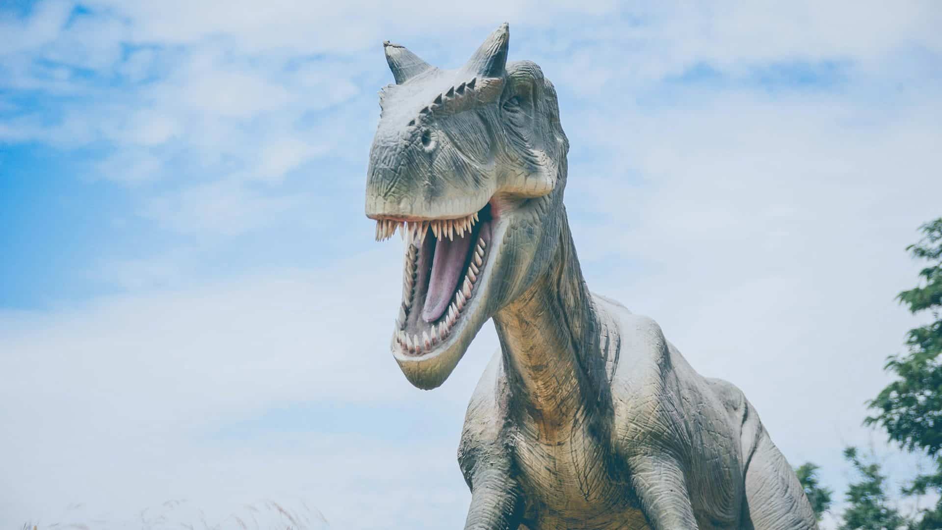 Estátua de dinossauro no Zoológico de Buin, no Chile. (Imagem: Alvaro Reyes/Unsplash)