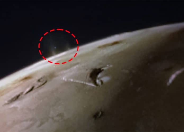 lua-Io-Jupiter-plumas-vulcanicas-695x500