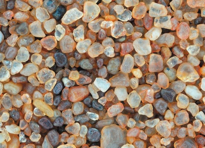Os cientistas conseguiram medir a gravidade de algo tão leve quanto meio grão de areia (Crédito: Barou abdennaser/ Shutterstock)