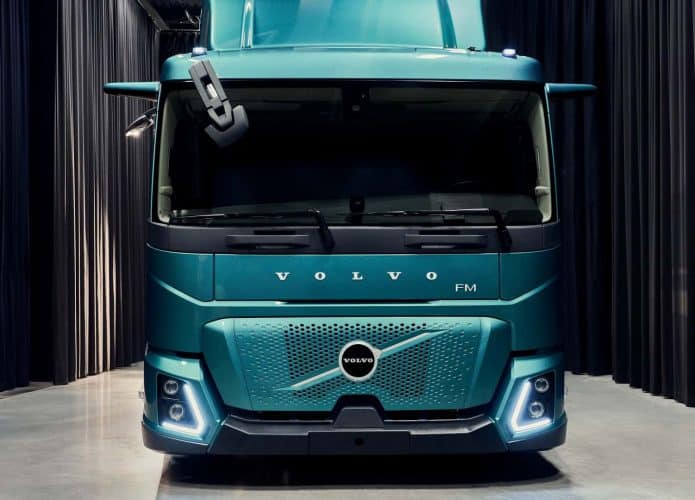 O FM Low Entry é o novo caminhão elétrico da Volvo Trucks