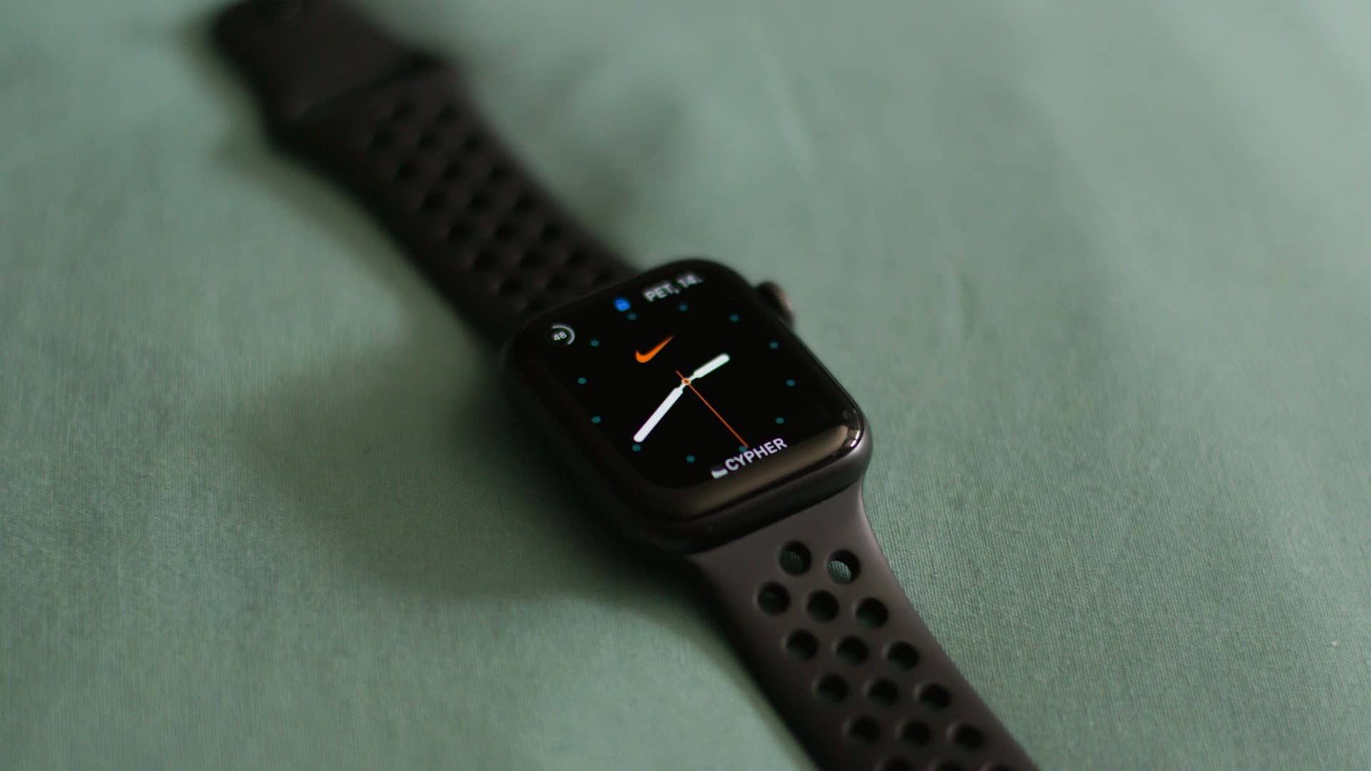Smartwatch via Filip Baotic/Unsplash