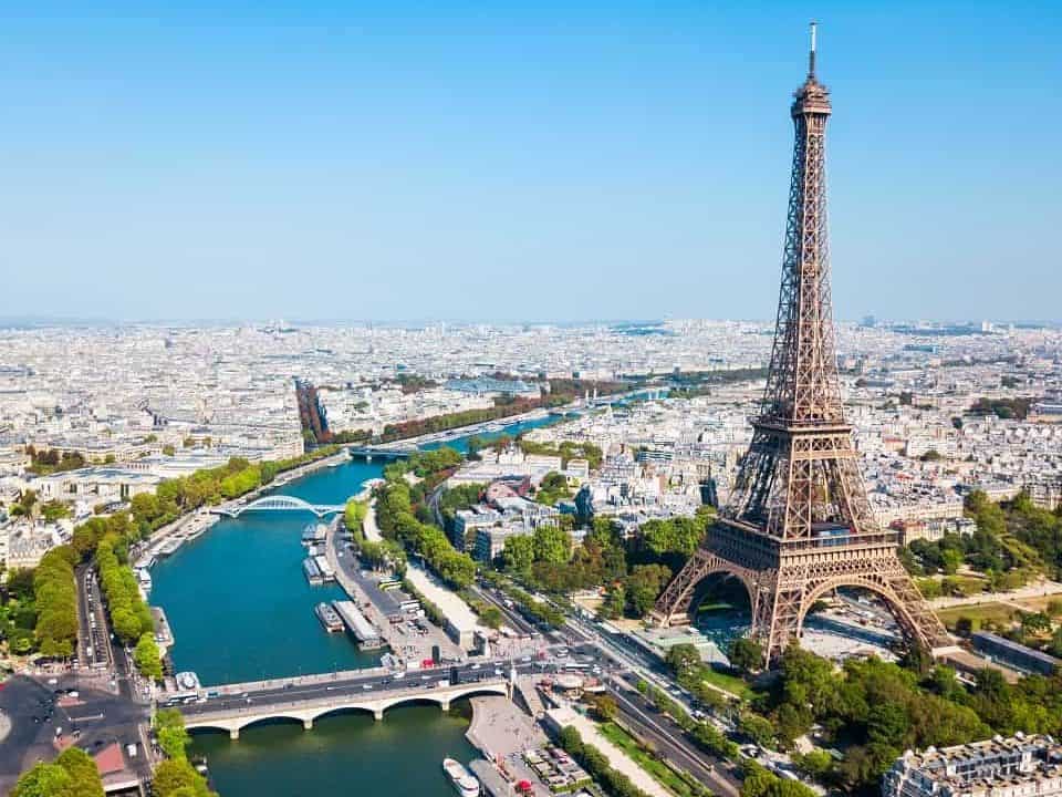Torre Eiffel: como foi a construção do ponto turístico mais famoso do mundo