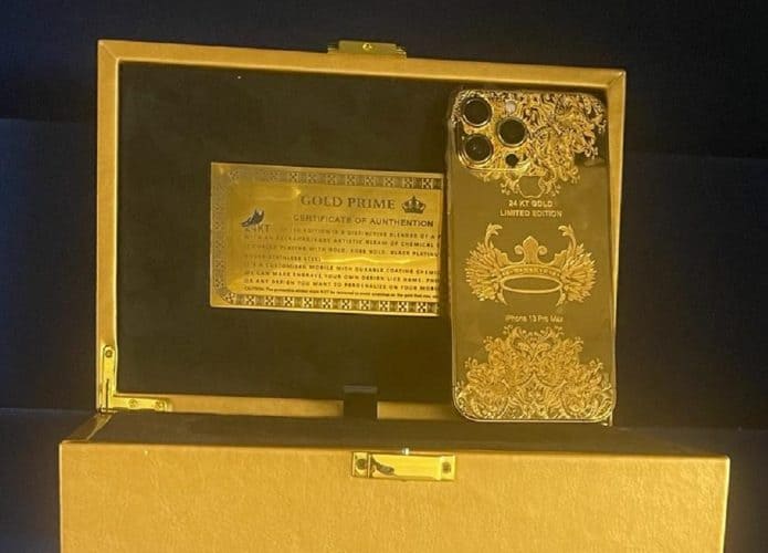 iPhone revestido ouro leilão
