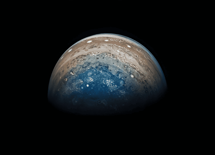 grande-mancha-azul-de-jupiter-695x500.png