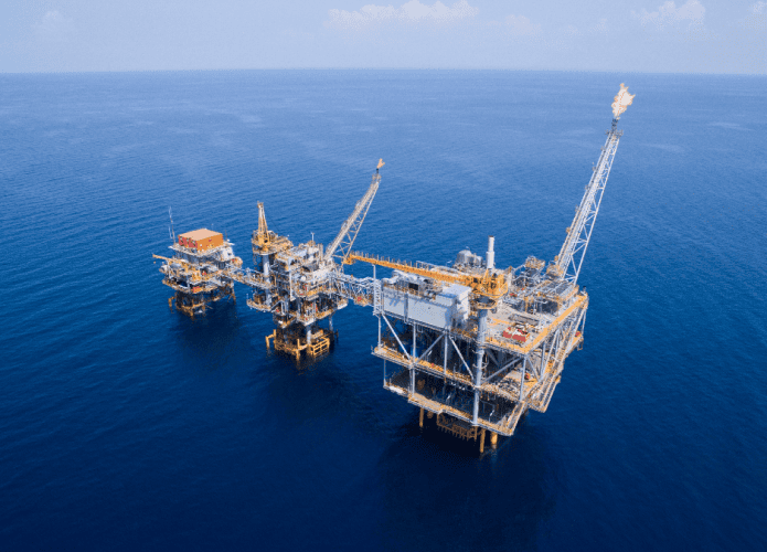 plataforma-de-petroleo-695x500.png
