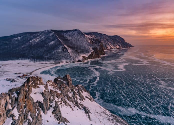 Lago Baikal (Crédito: TheOldhiro/ Shutterstock)