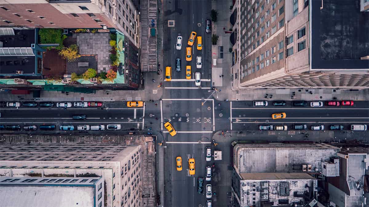 Vista aérea de cruzamento em Nova York