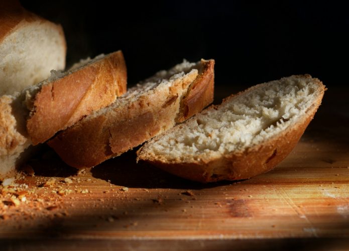 O que é breadcrumbing via Pierre Bamin/Unsplash