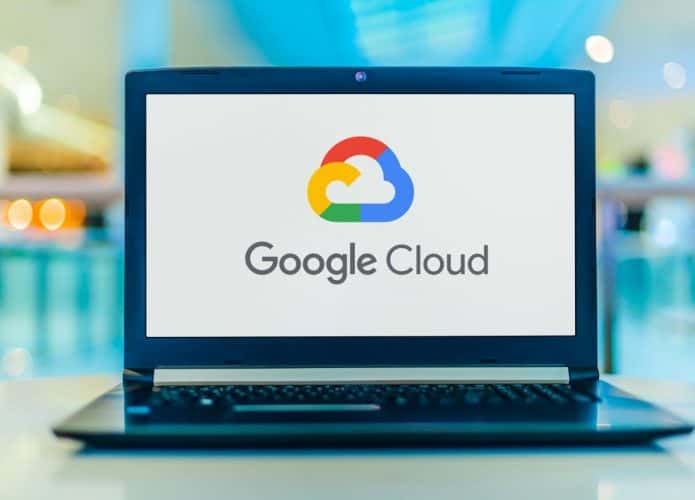 logo do google cloud em notebook