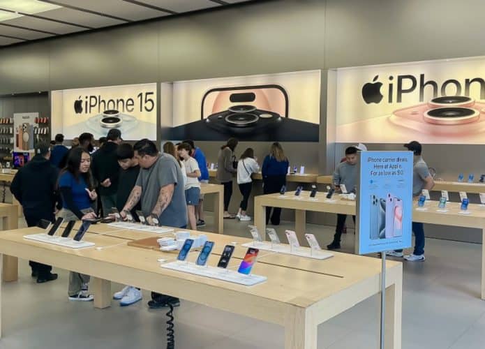 iPhone Apple