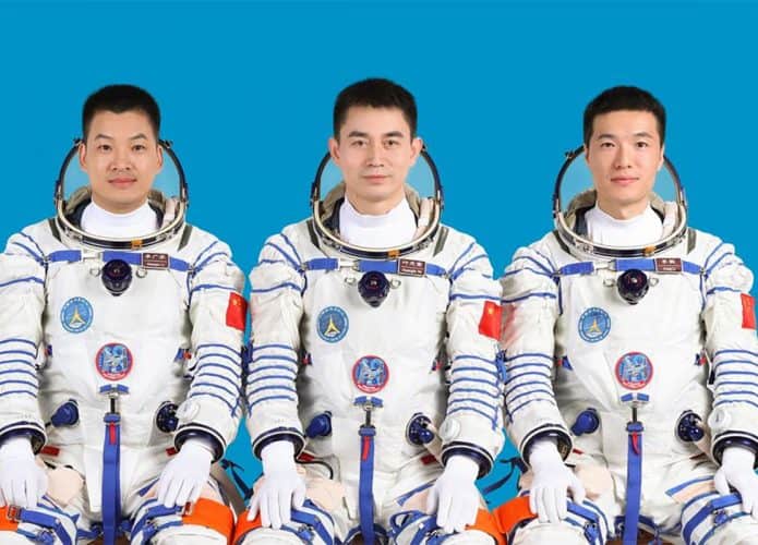 China lança astronautas ao espaço nesta quinta-feira (25)