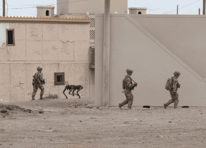 Cão-robô militar é testado pelas forças armadas dos EUA