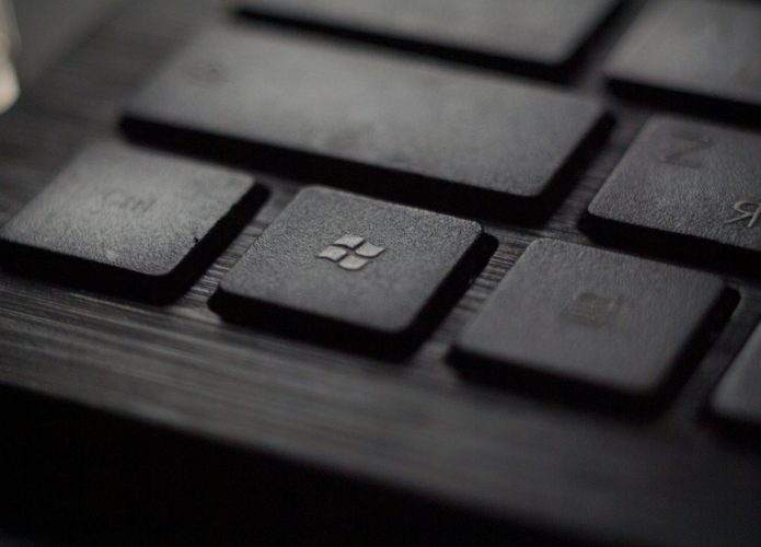 Caracteres especiais do Windows via Tadas Sar/Unsplash
