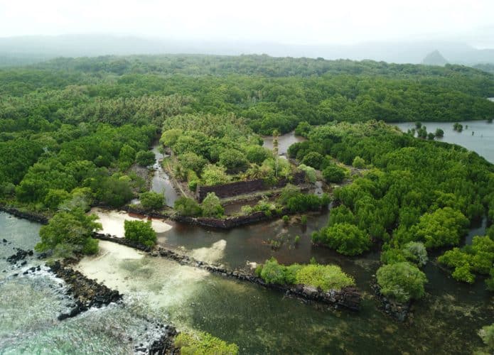 A cidade perdida construída em uma ilha artificial no meio do oceano