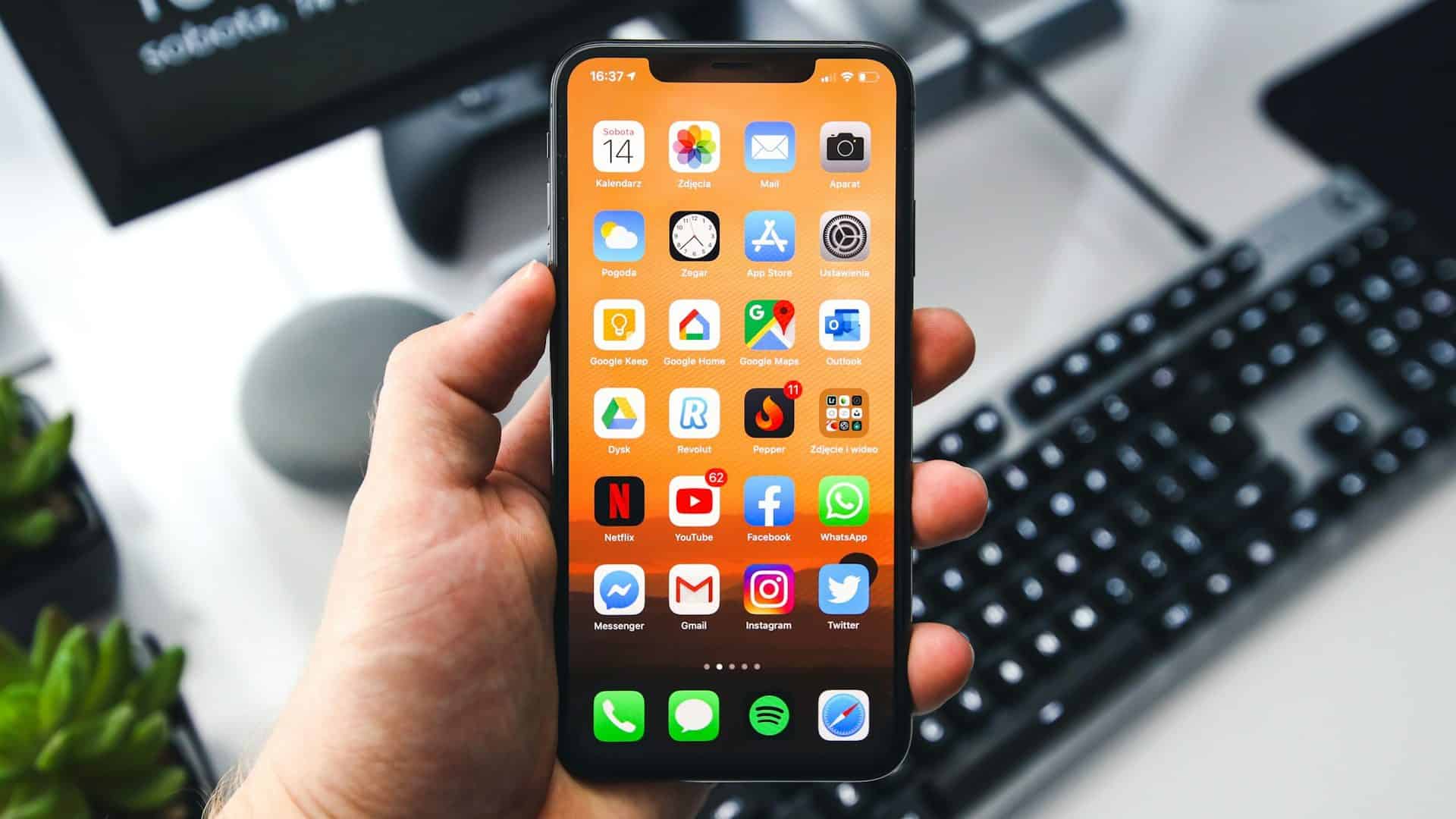 iPhone via Sebastian Bednarek/Unsplash