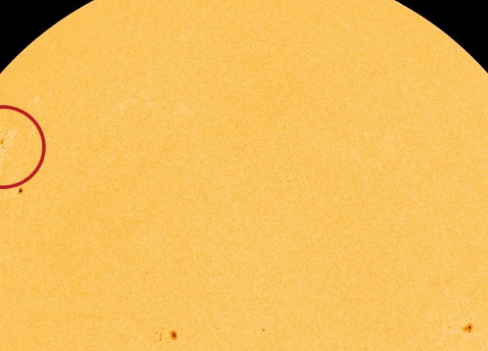 mancha-solar-AR3691-695x500
