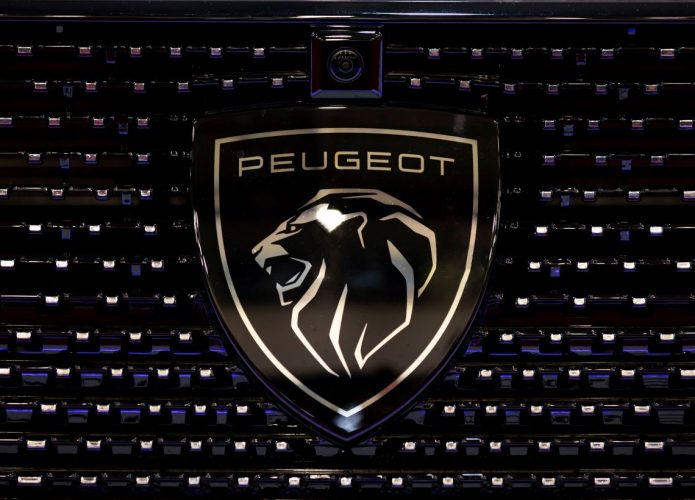 Peugeot planeja lançar carros sem motorista — mas com direção remota