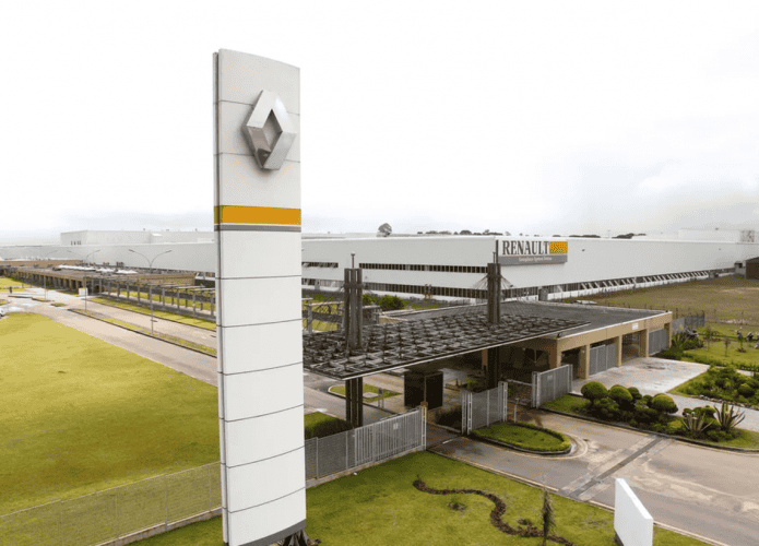 Funcionários da Renault entram em greve em fábrica no Paraná