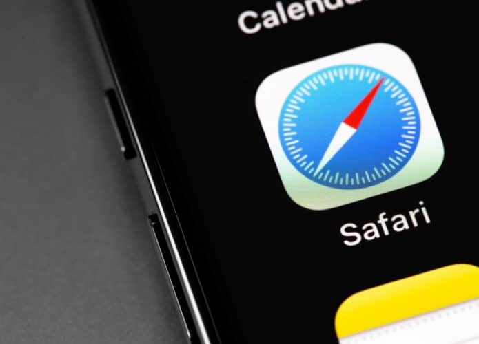 Jornais britânicos alertam Apple sobre bloquear anúncios no Safari