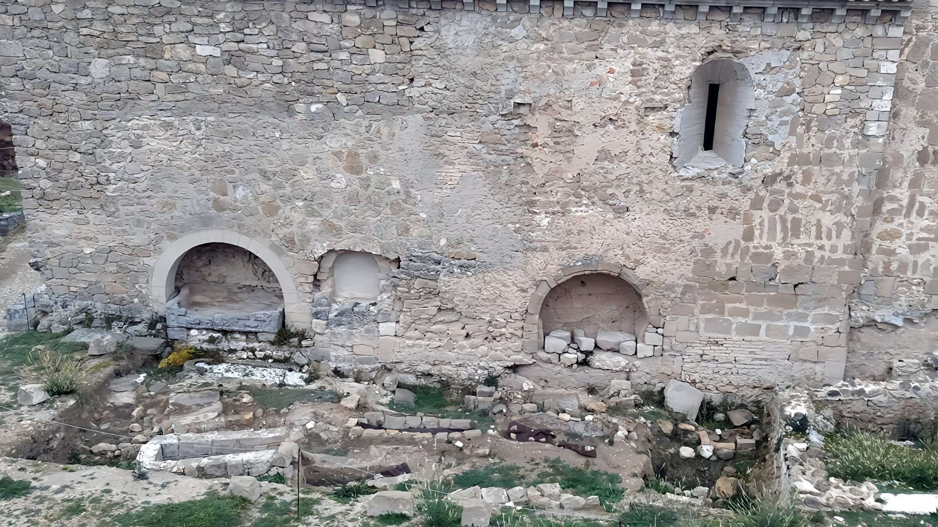 cemiterio-espanha-medieval-1920x1080