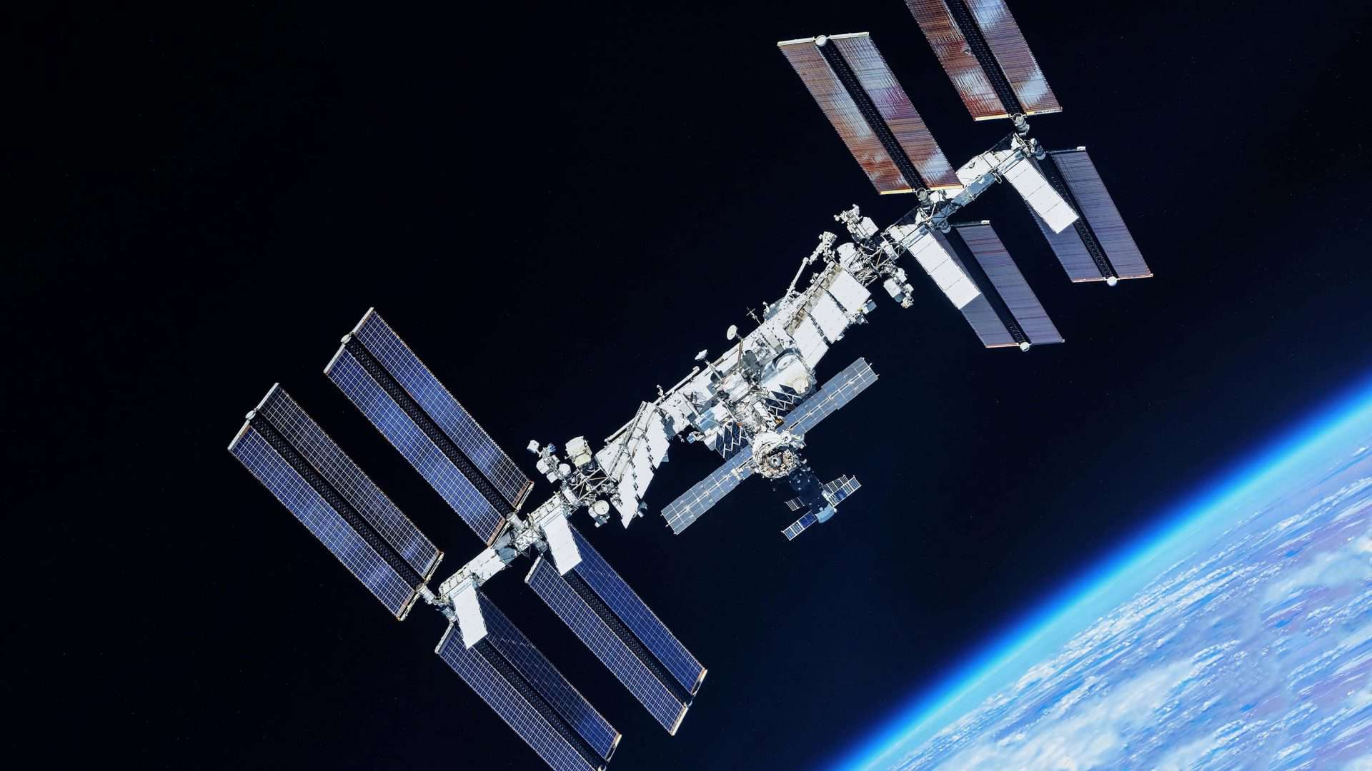 estacao-espacial-internacional-2-1-1920x1080