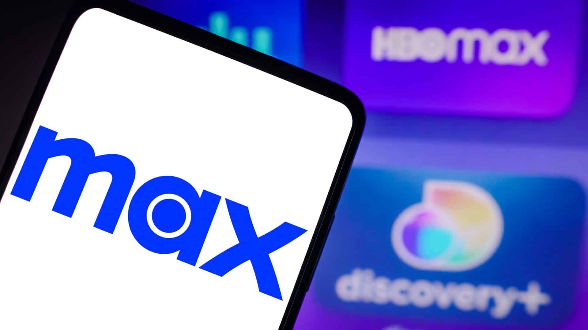 Logotipo da Max é visto exibido em um smartphone