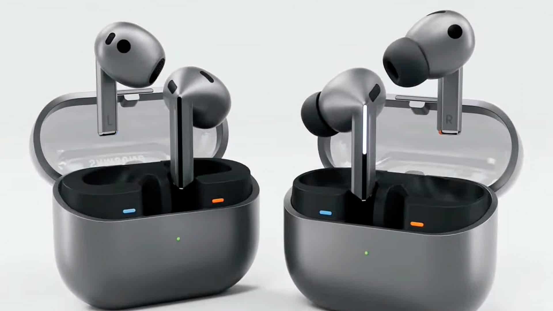 Montagem com Galaxy Buds 3 ao lado do Galaxy Buds 3 Pro em caixinhas