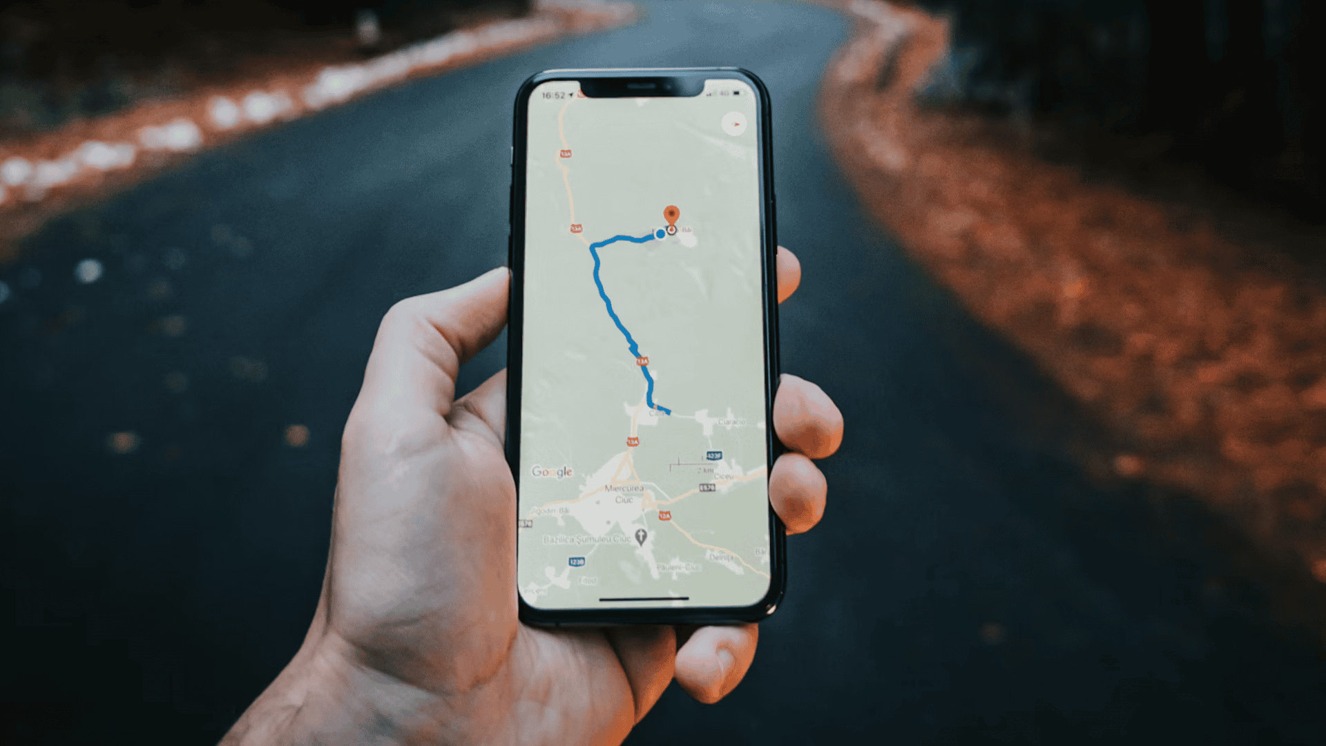 Google Maps via Tamas Tuzes-Katai/Unsplash